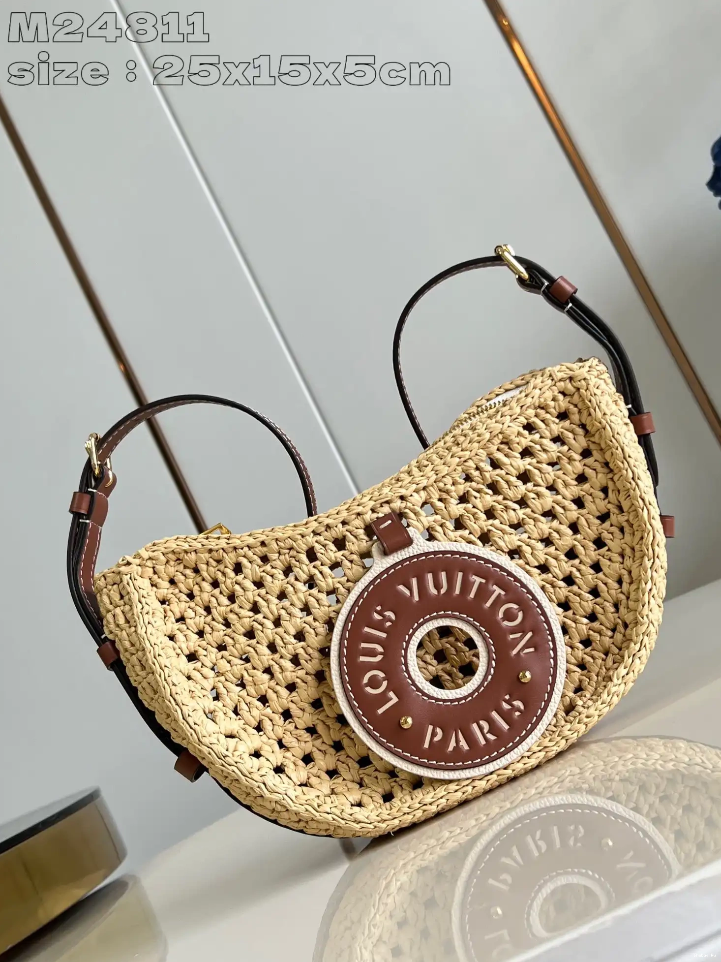 VUITTON LOUIS Croissant MM 0605